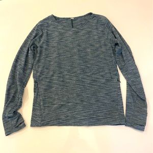 Lululemon Shirt Women’s size 6 Green Long Sleeve